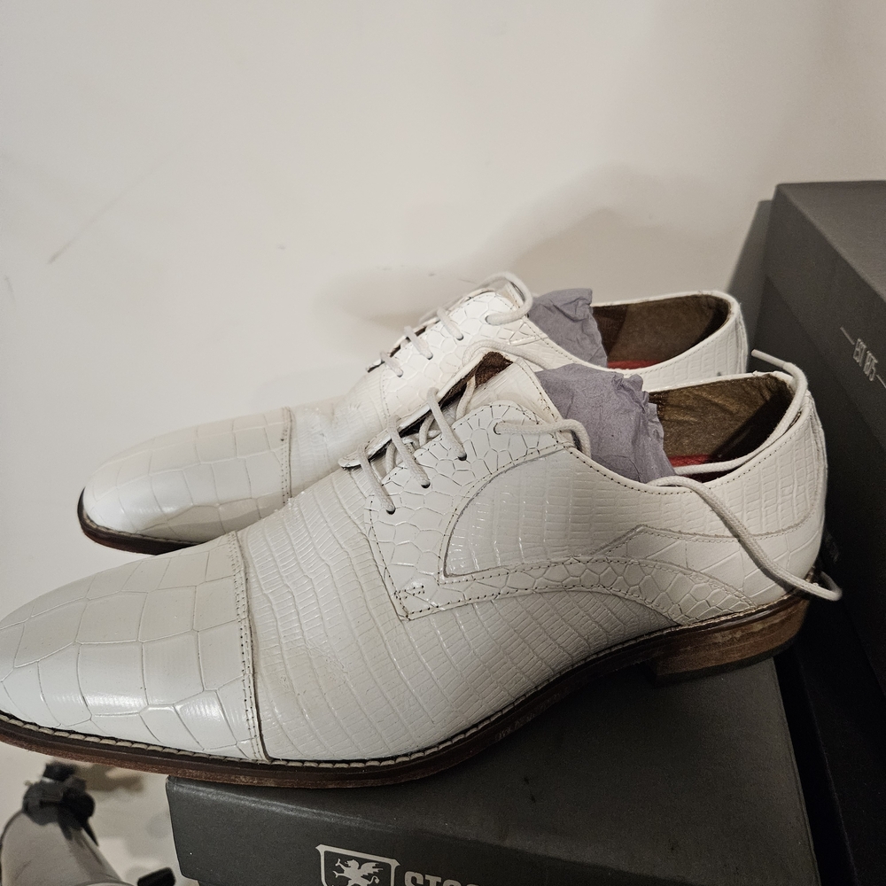 Stacy Adams White Crocodile Texture Oxfords